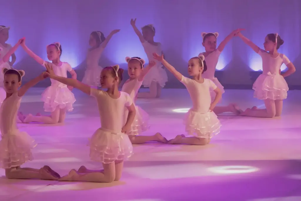 36 - Danse Créative 2 - mercredi